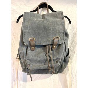 Everlane modern snap backpack—denim